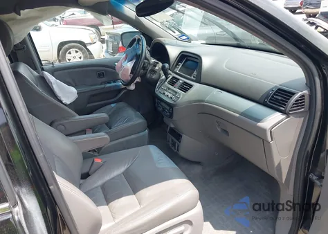 2010 Honda Odyssey Touring z USA, uszkodzony, nr VIN 5FNRL3H90AB070720